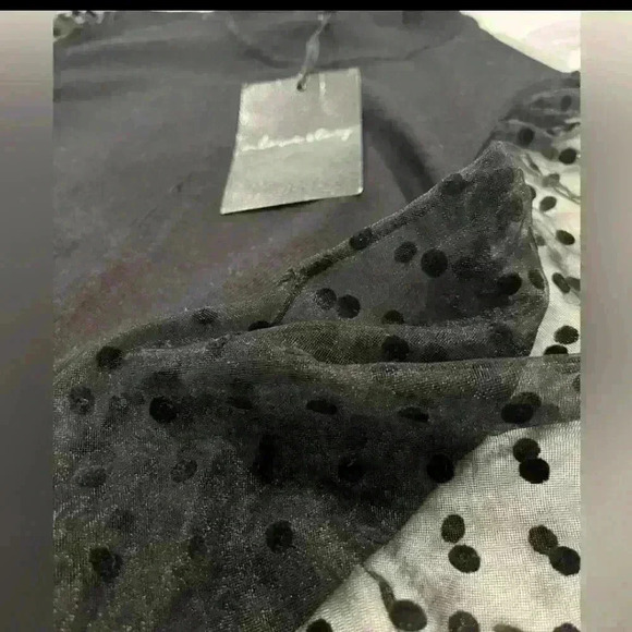 Fancy black knit top - Picture 2 of 3